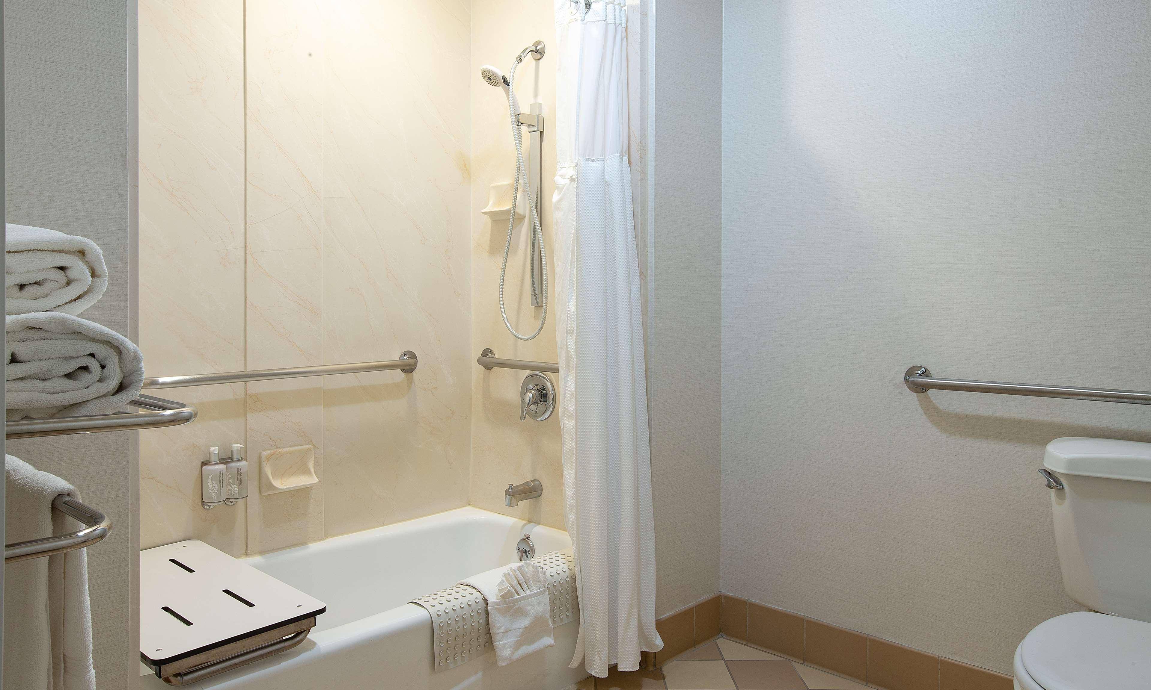 Safari Inn, A Coast 3*