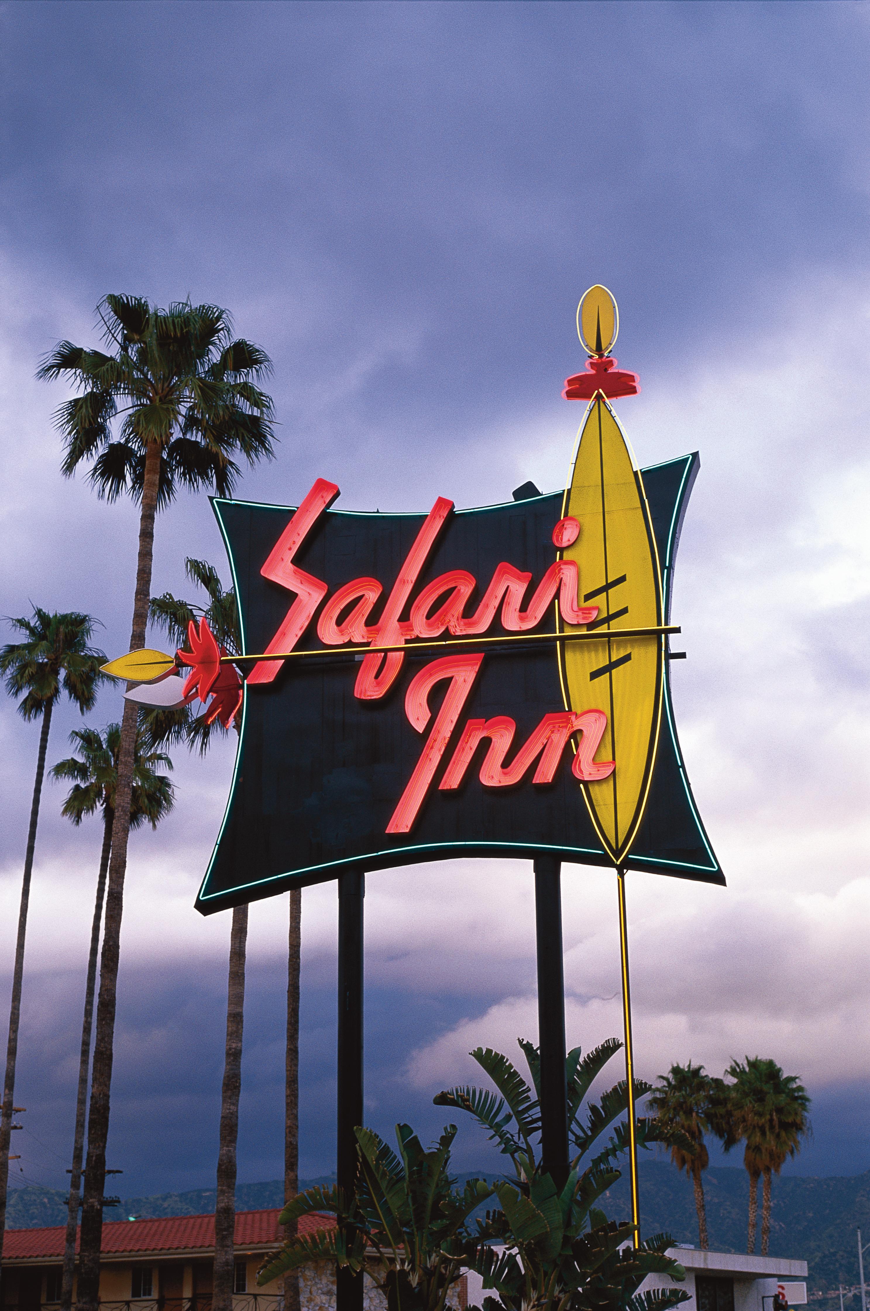 Safari Inn, A Coast 3*