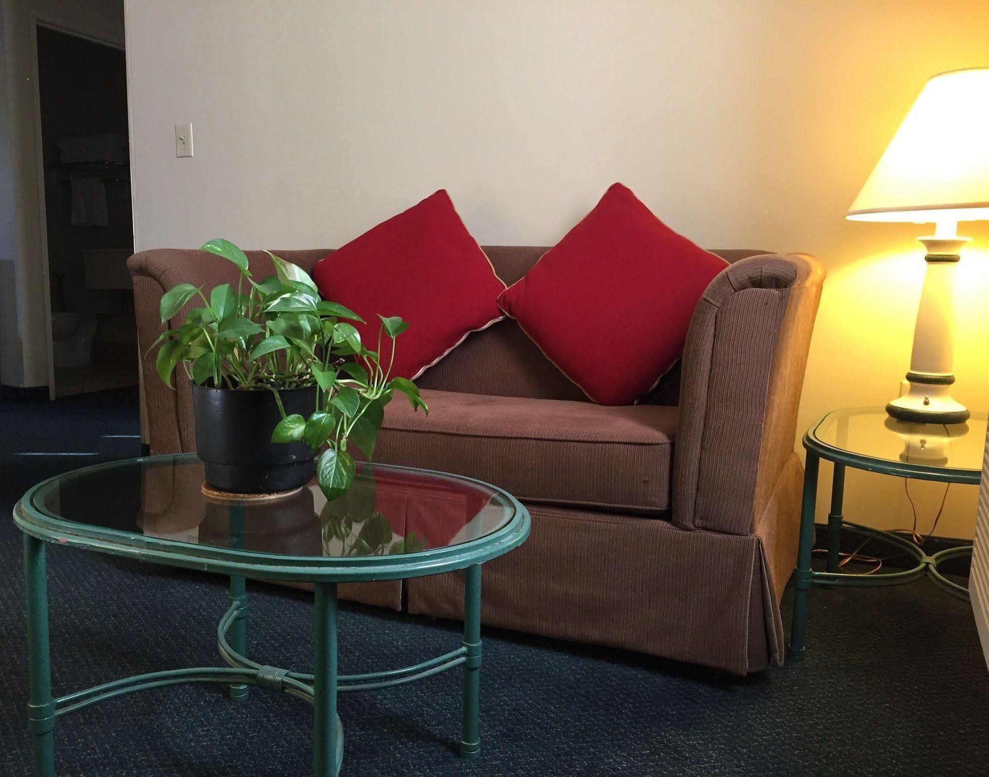 Hotel Safari Inn, A Coast 3*