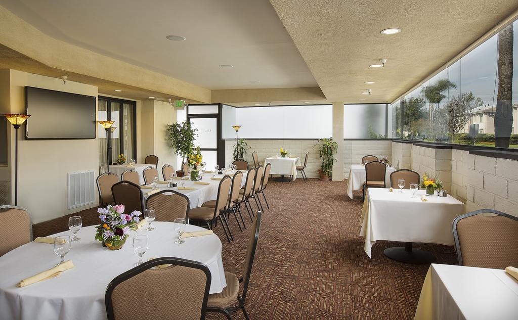 Safari Inn, A Coast Hotel